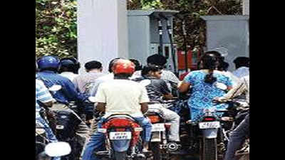 Petrol and diesel prices down by 20-21 percent in Goa
