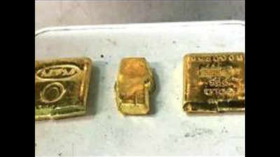 Flyer on wheelchair held with gold worth Rs 36 lakh at Delhi airport