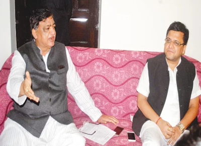 FAKE ALERT: Media wrongly labels SP MLA who distributed liquor to minors as BJP leader
