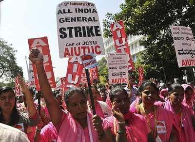 Trade unions strike evokes mixed response on Day 1, complete bandh in Kerala