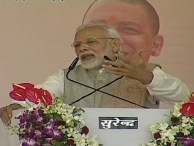 PM launches projects worth Rs 2,980 crore in Agra