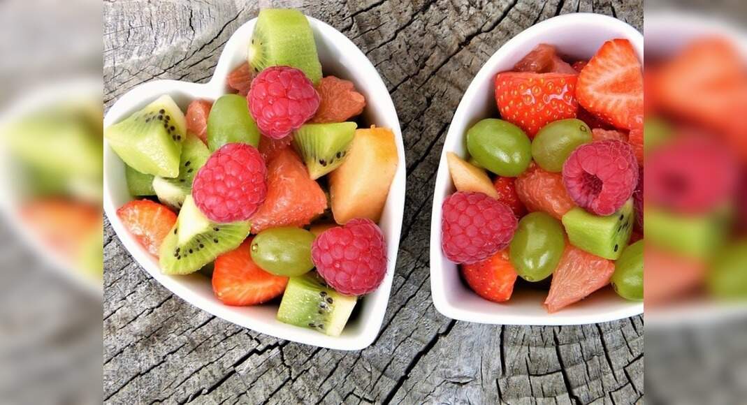 4 seasonal fruits that can help cut belly fat without needing to work