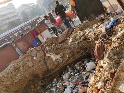 Mess In Crowded place - Times of India