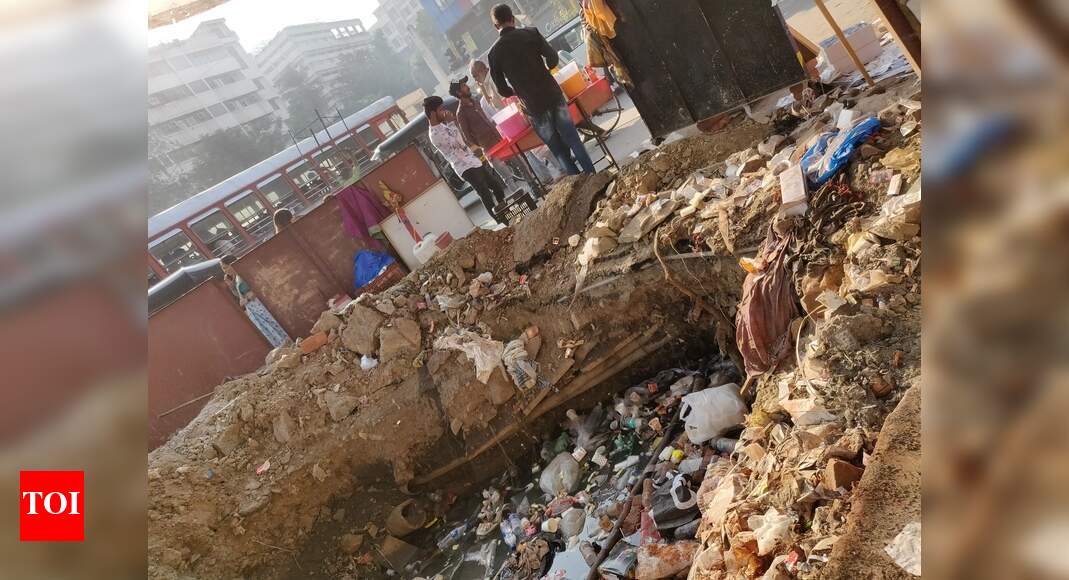 Mess In Crowded place - Times of India