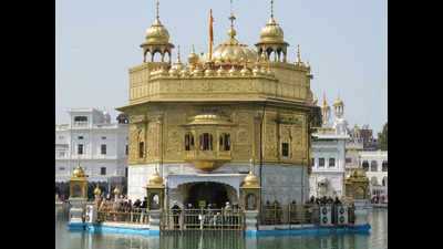 Now, talk of cellphone ban at Golden Temple