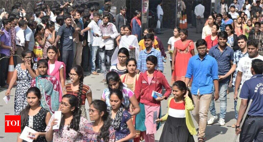 JEE Main 2019 Day 3 exam analysis: Physics toughest, Chemistry easy and Maths moderately difficult
