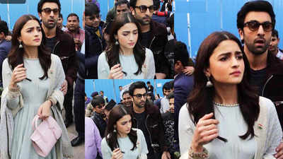Alia Bhatt gets mobbed, Ranbir Kapoor comes to the rescue