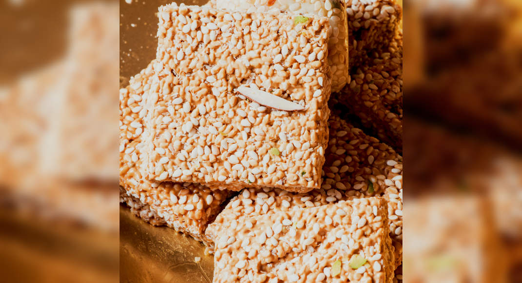 Til Ki Chikki Recipe: How to make Til Ki Chikki Recipe at Home ...