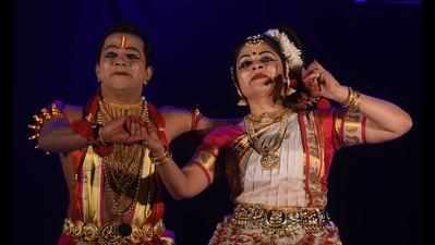Day One: Classical dancers catch audience’s fancy