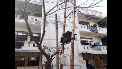 Ticking bombs in Loni: 11kV wires are just 2ft from their houses
