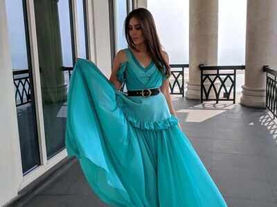 Photos: Kareena Kapoor Khan slays in an icy blue gown | Hindi Movie News -  Times of India
