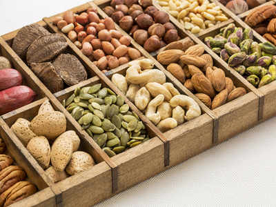 6 high protein nuts and seeds to reduce belly fat