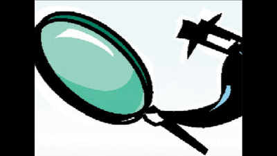 Cop lens on ‘mystery’ man with Oswal near station