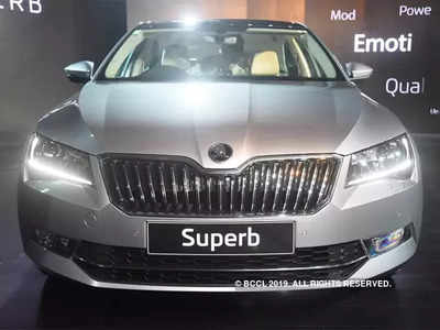 Škoda introduces 2019 Superb Corporate Edition