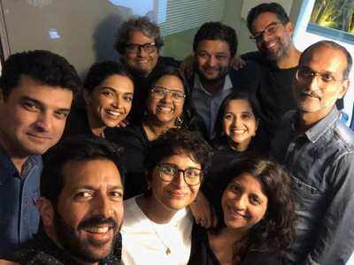 Deepika Padukone shares a selfie with eminent filmmakers at the board meeting of MAMI