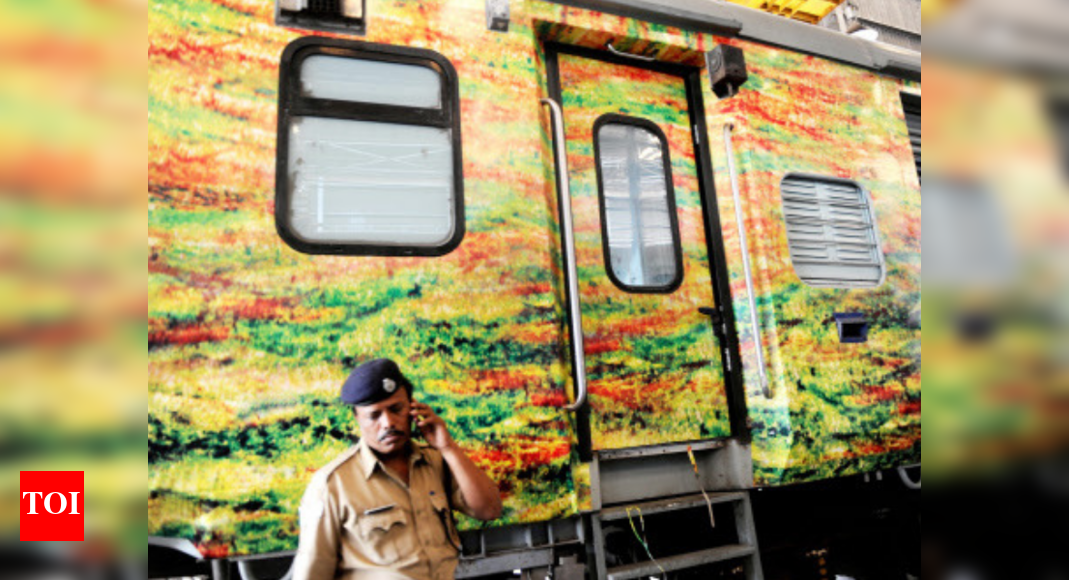 Gunmen loot Duronto Express passengers in Delhi Delhi News Times of