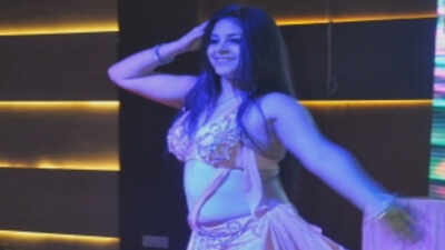 An entertaining night for Kanpurites