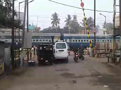 Train Passed When Level Crossing Gate Opened In Puri 2 Railway Staff Suspended Bhubaneswar News Times Of India