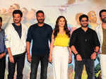 Vijay Patkar, Johny Lever, Anil Kapoor, Ajay Devgn, Madhuri Dixit, Arshad Warsi, Javed Jaffrey and Pitobash Tripathy