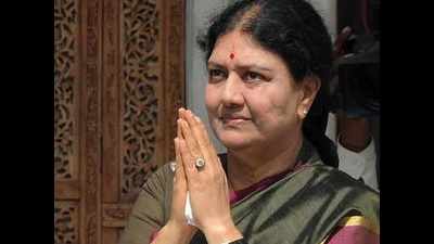 VIP treatment in jail; IPS officer counters Sasikala's lawyer's warning
