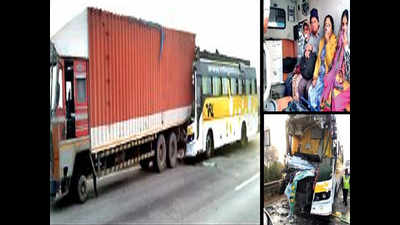 Bus speeding at 110kmph rams into trailer, lucky escape for 42