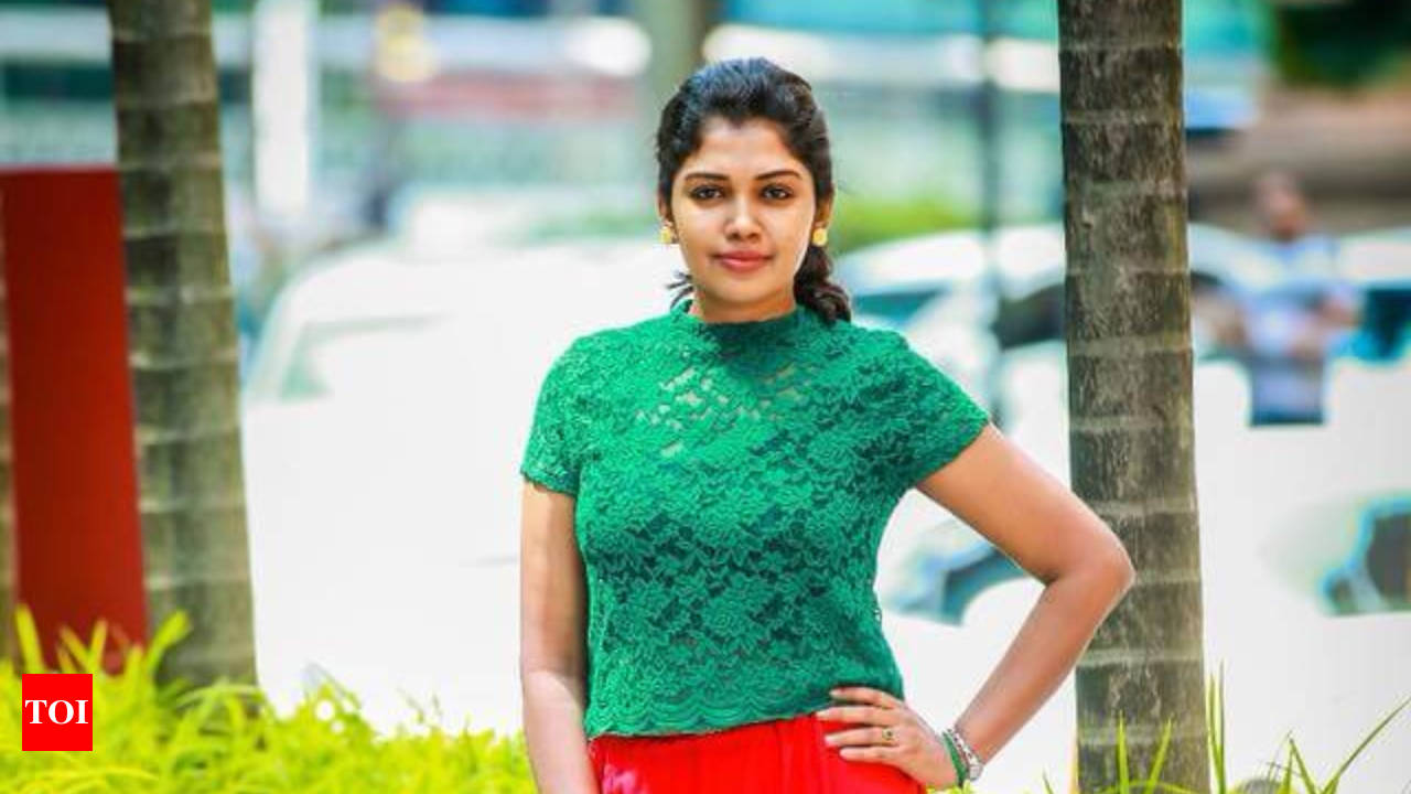 Bigg Boss Riythvika clarifies on marriage! | Tamil Movie News - Times of  India