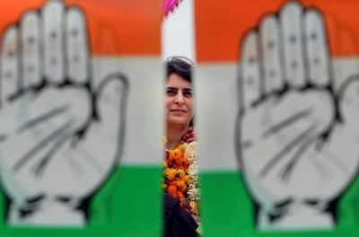 Congress ready for UP battle, Rahul signals to SP-BSP