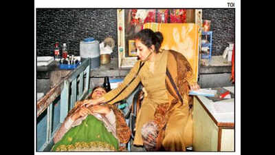BJP candidate depends on his father's old 'pudiya' connection ...