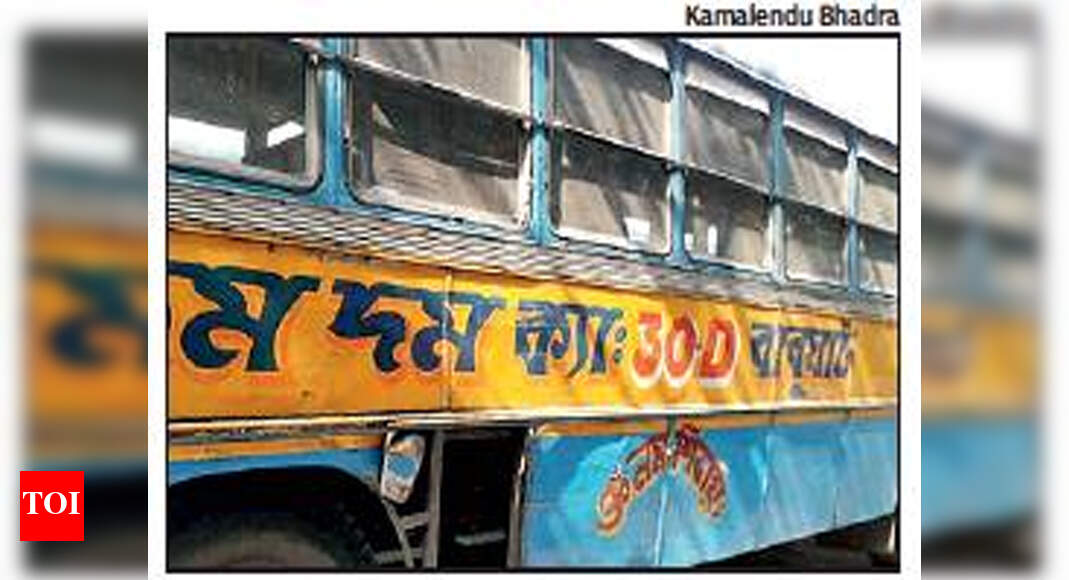 Racing bus runs over 52-year-old photographer | Kolkata News - Times of ...