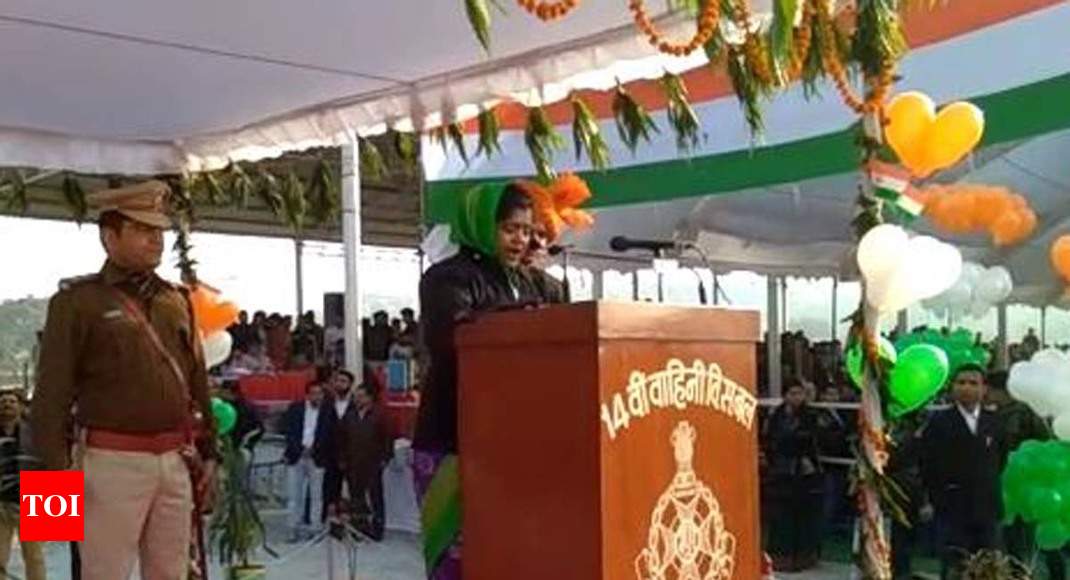 Madhya Pradesh minister fails to read Republic Day speech, collector rescues 