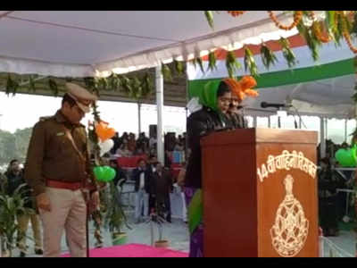 Madhya Pradesh minister fails to read Republic Day speech, collector comes to rescue