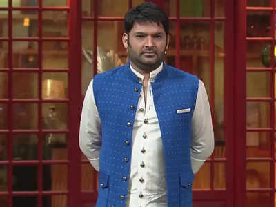 Watch: Kapil Sharma gets showered with love from school kids during R-day celebrations