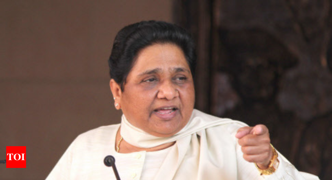 Rahulâ€™s promise as fake as Indiraâ€™s â€˜Garibi Hataoâ€™ cry: Mayawati 