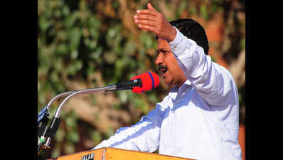 Delhi CM launches slum works, introduces AAP’s Lok Sabha candidate