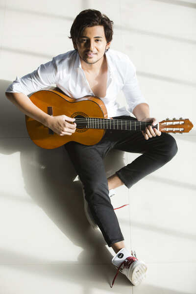 Darshan Raval to come out with a romantic track | Gujarati Movie News ...