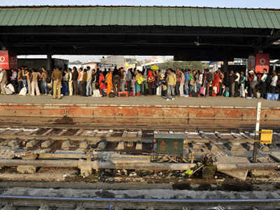Amenities at Delhi railway stations to improve