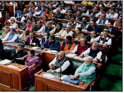 When PM Modi joined MPs in loud table thumping