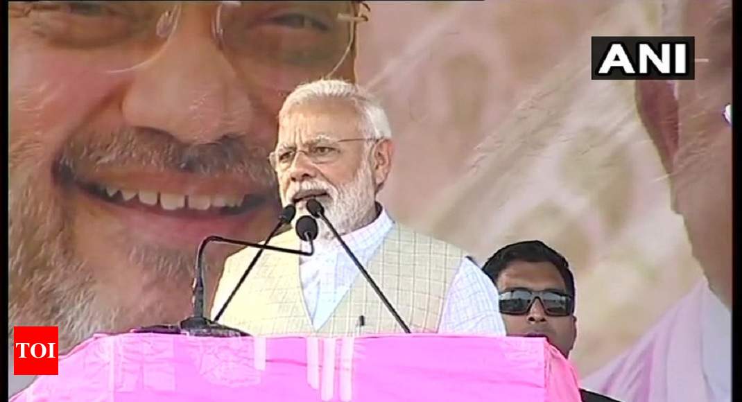 Modi accuses TMC of extortion, says it's killing aspirations of middle class 