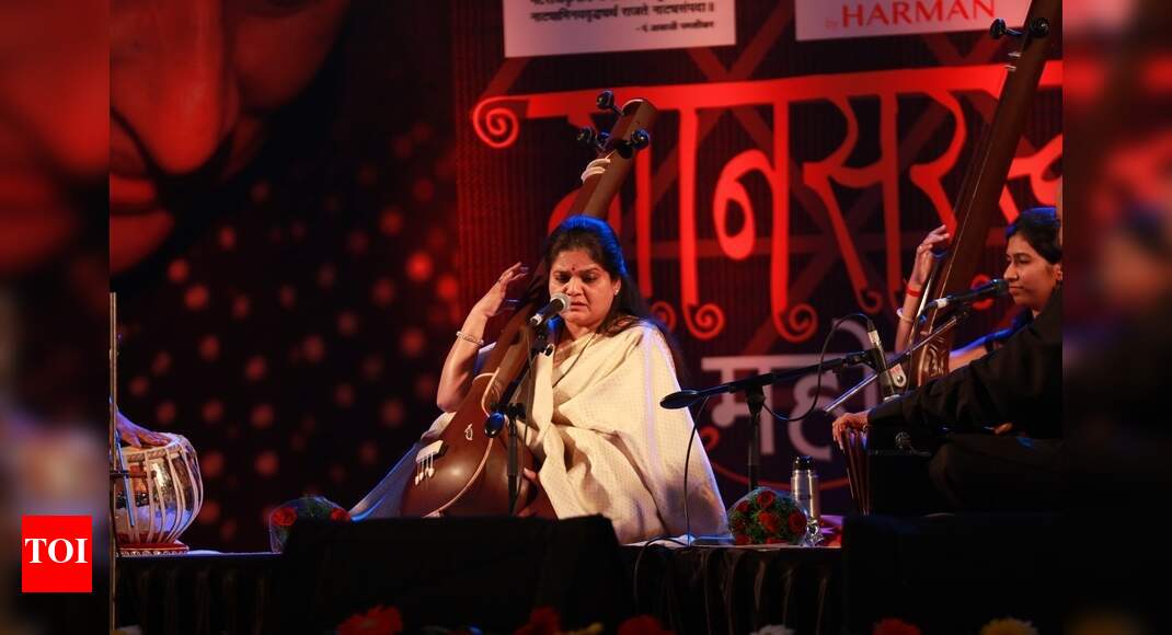 Singer Devaki Pandit set the tone for Gansarswati fest | Events Movie ...
