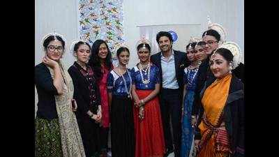 Actor Rajeev Khandelwal visits Delhi to talk about his travelogue series on small screen