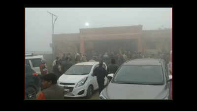 Two killed, three injured in Agra-Lucknow expressway accident | Lucknow ...