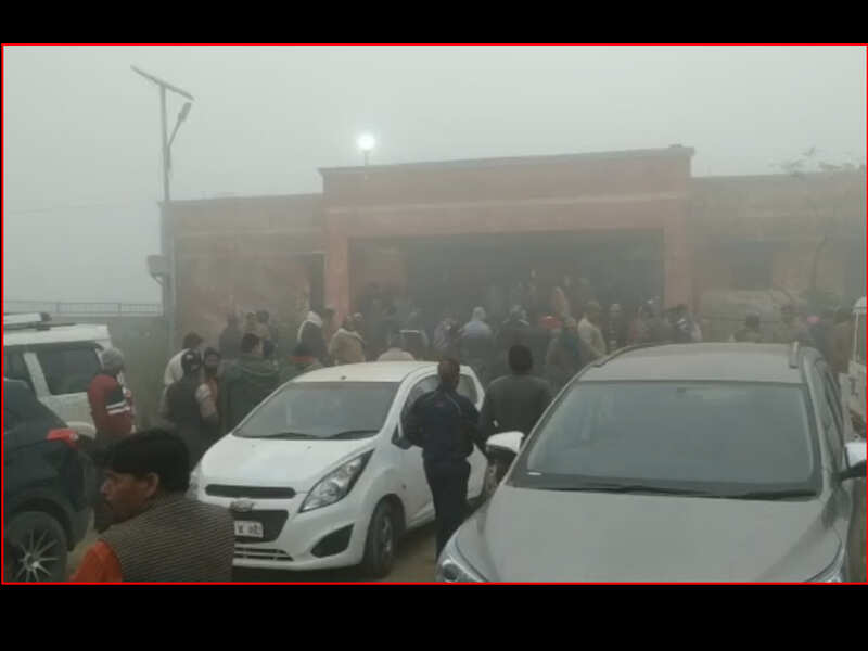 UP BJP leader’s kin killed in Agra-Lucknow expressway accident