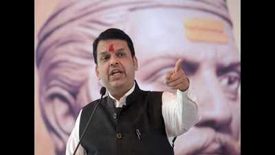 Opposition leaders are cats and dogs, Modi a lion: Fadnavis