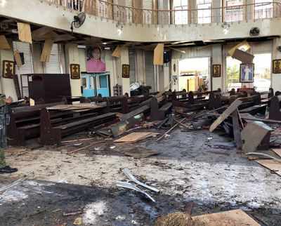 Philippine police: 5 suspects in church bombing in custody