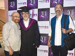 Govind Nihalani and Vijay Singh