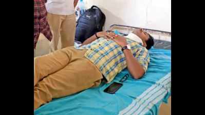 Cop ‘assaulted’ by SFI workers suspended for WhatsApp post