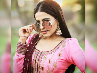 Simi Chahal to star in the debut production venture of Bunty Bains