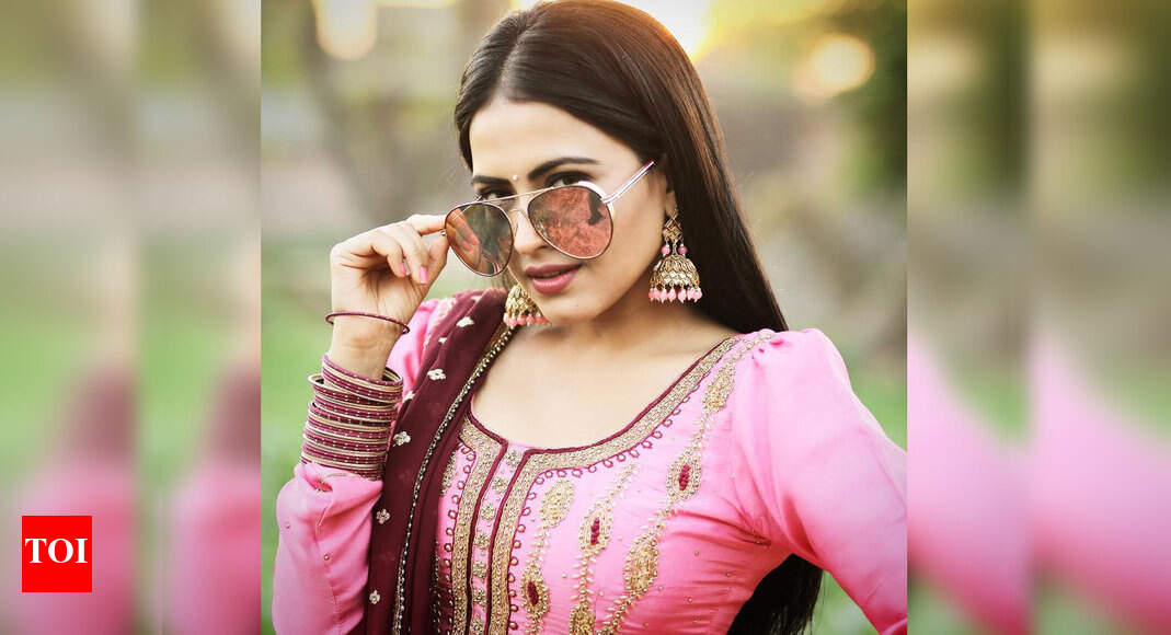 Simi Chahal to star in the debut production venture of Bunty Bains