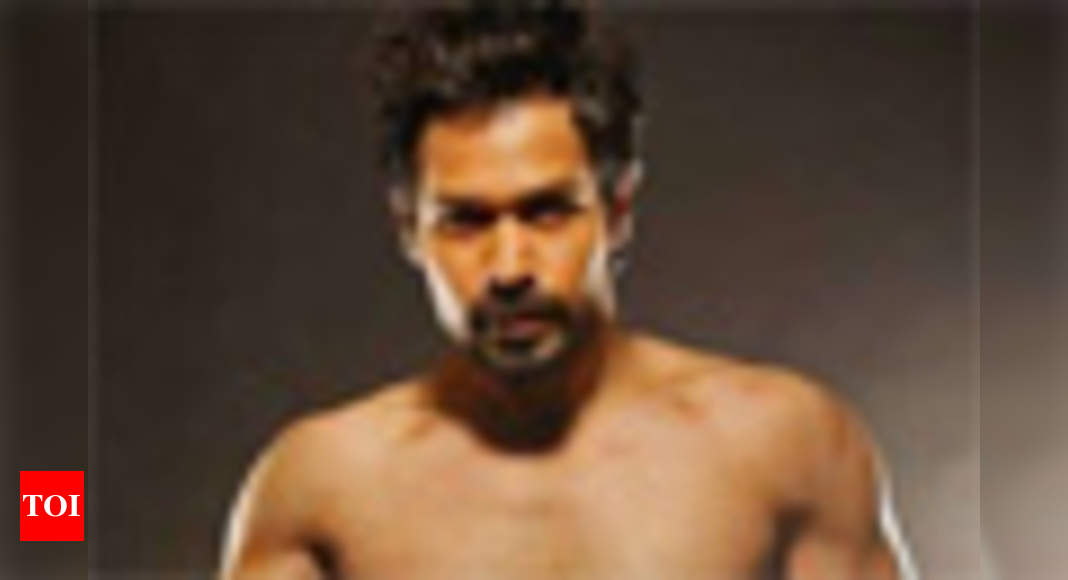 Xxx Sex Sarukhan - Yes, I am doing XXX: Emraan | Hindi Movie News - Times of India