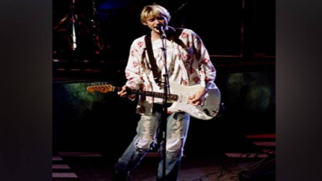 Nirvana co-manager remembers Kurt Cobain in new book - Times of India